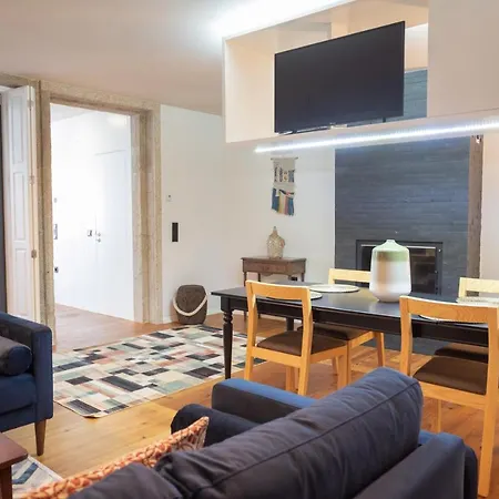 Apartment Loungy *